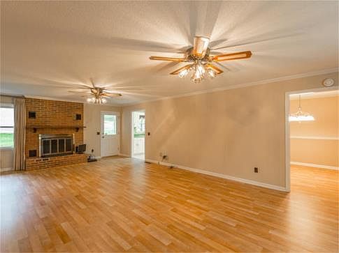 5th image of 6103 White Oak Valley Cir