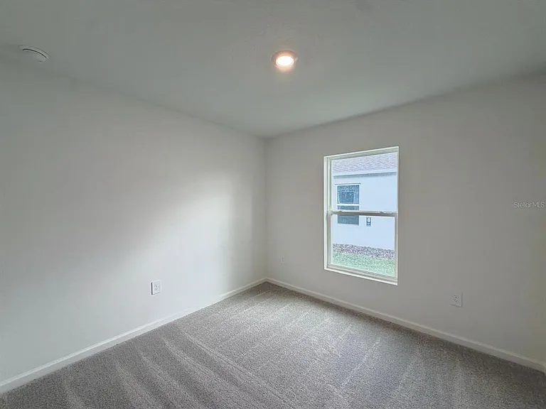 4746 Katrina Dr — Photo 17