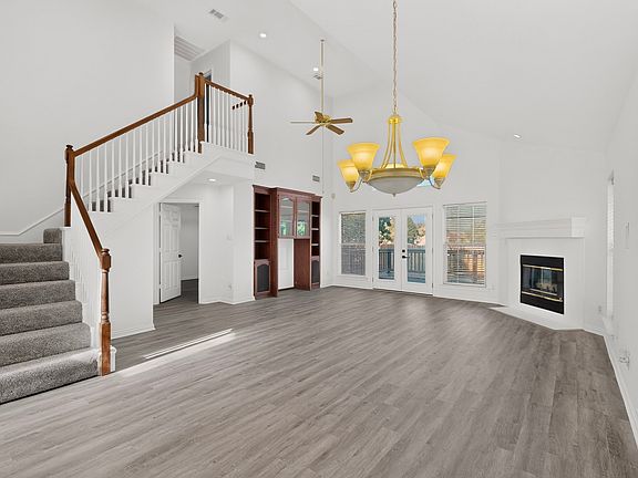 4th image of 714 Ashbrook Ct