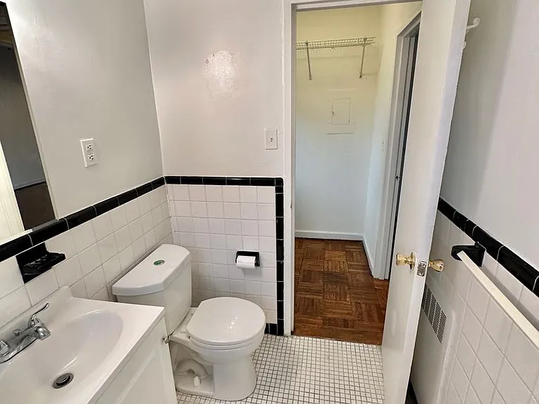 2141 I St NW #402 — Photo 21