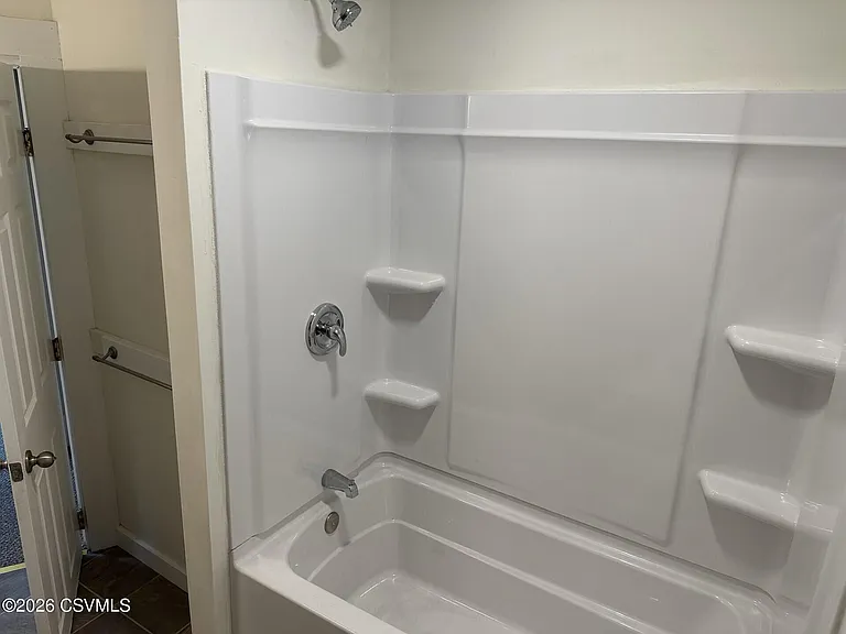 639 Shakespeare Ave — Photo 15