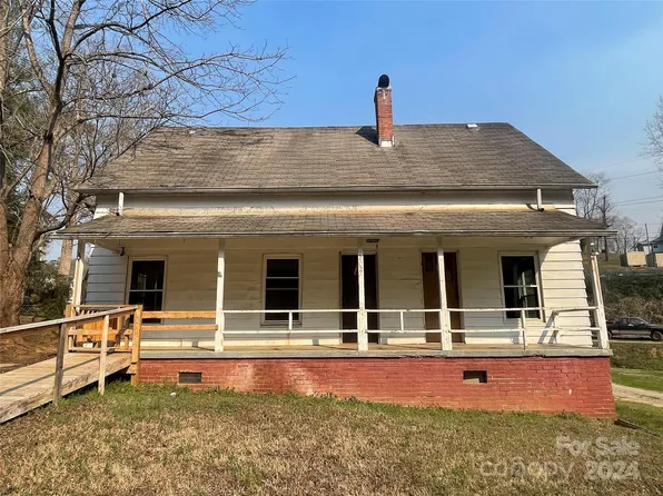 202 Hickory St #21, Granite Falls, NC 28630