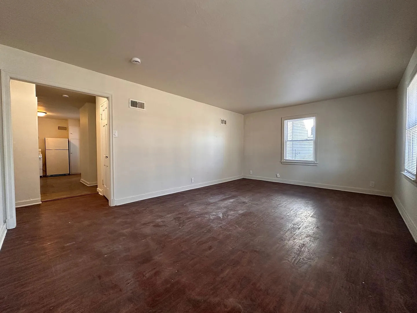 208 South Chestnut Avenue — Photo 3