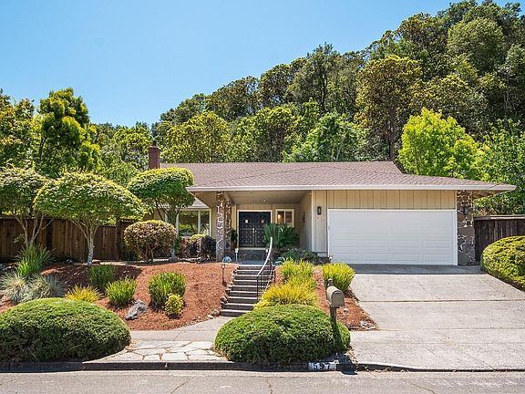 2nd image of 597 Fairway Drive