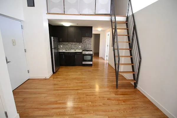 Rented by GTM Property Group  | media 62