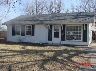 2003 Oxford Ct, Decatur, IL 62526