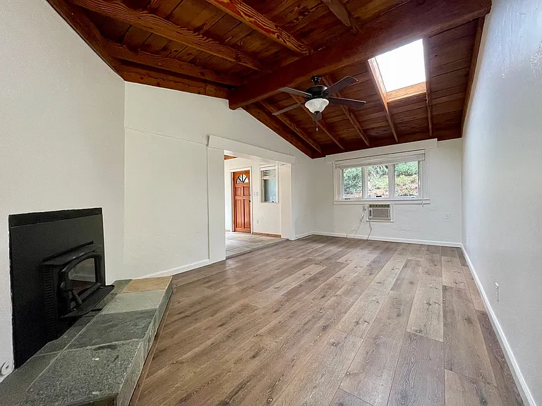 1340 S Grade Rd #B — Photo 5