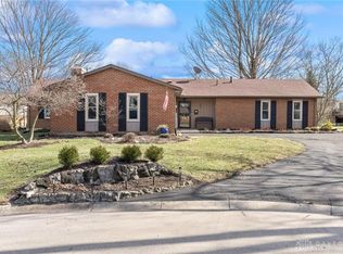 331 Glen Vista Ct, Centerville, OH 45459