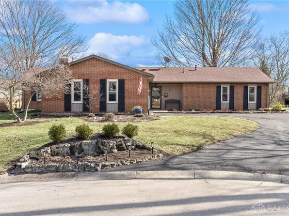 331 Glen Vista Ct, Centerville, OH 45459