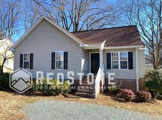 815 Oakley St, Graham, NC 27253