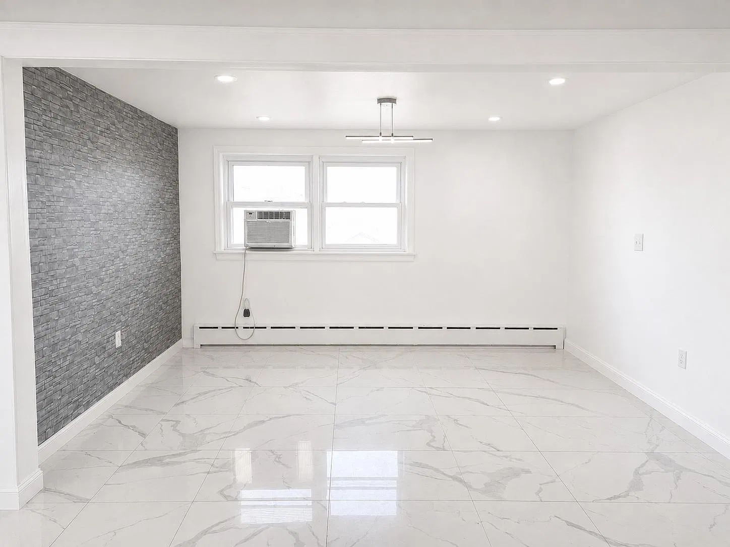 2 bed, 800 sqft, $2,600 — Photo 2