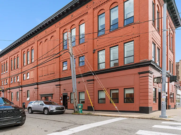 251 Pearl St #202 — Photo 14