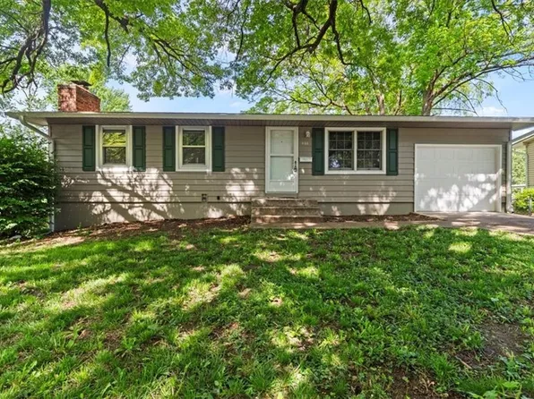 400 N Cochise Dr, Independence, MO 64056