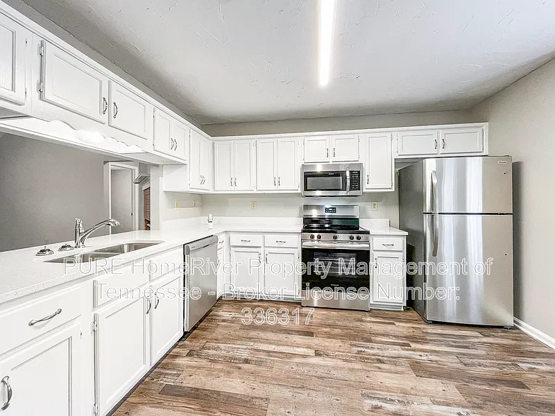 3 bed, 2.0 bath, 1362 sqft, $1,635 — Photo 4