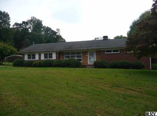 2929 Peachtree St, Claremont, NC 28610