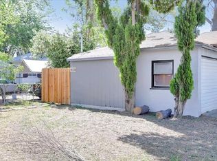 19236 Cantara St, Reseda, CA 91335