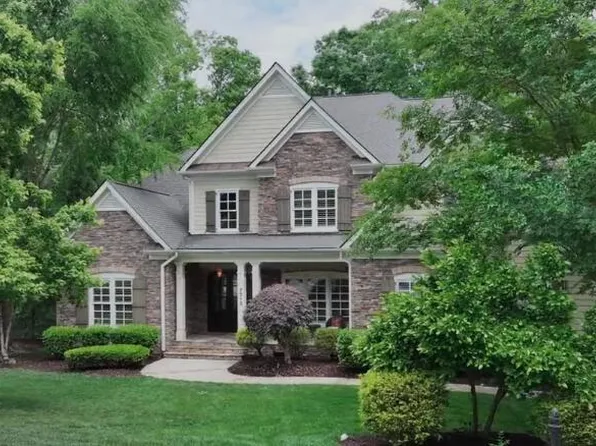 7313 Ryehill Dr, Cary, NC 27519