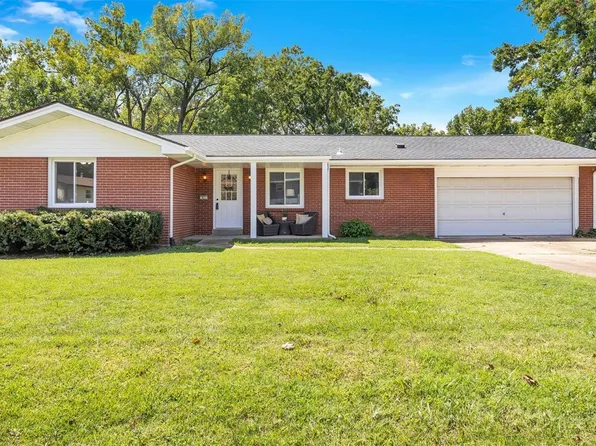 827 Treadway Ave, Saint Charles, MO 63301