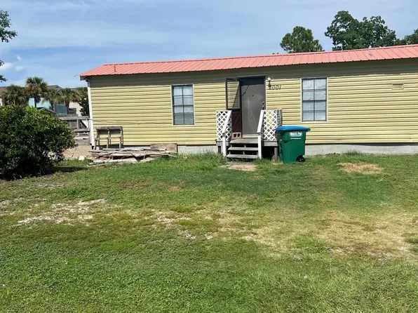 2001 Twin Oaks Dr, Panama City Beach, FL 32408