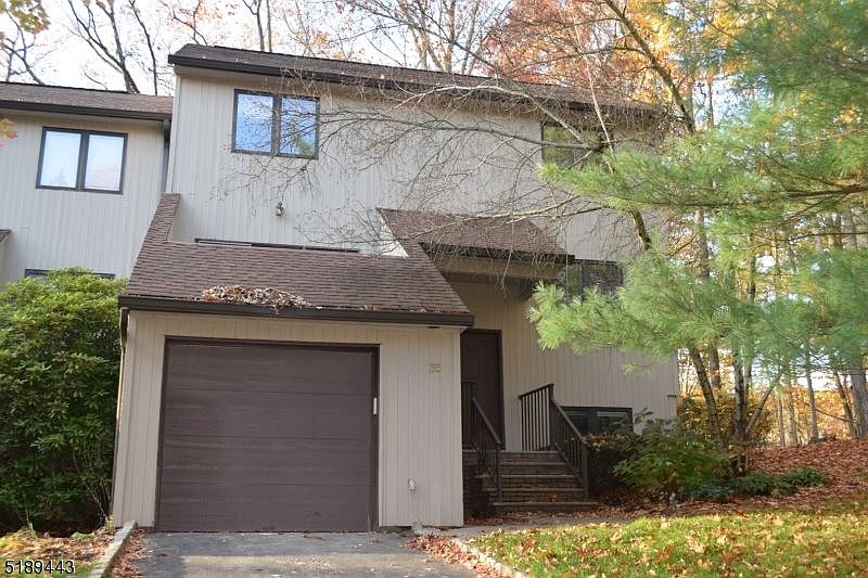 1st image of 35 Lockley Ct #35