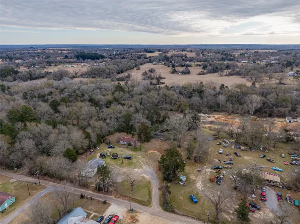 611 Brown Chapel Rd, Buffalo, TX 75831