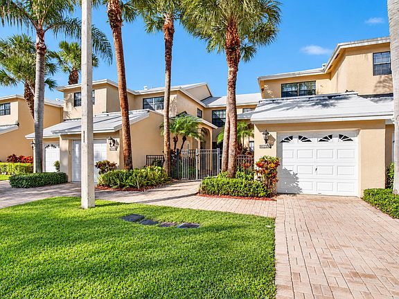 2nd image of 22751 MANDEVILLE Place #F