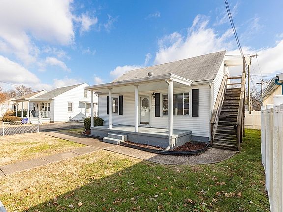 2nd image of 3029 Daviess St