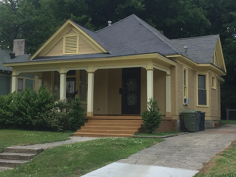 1898 Walker Ave — Photo 1