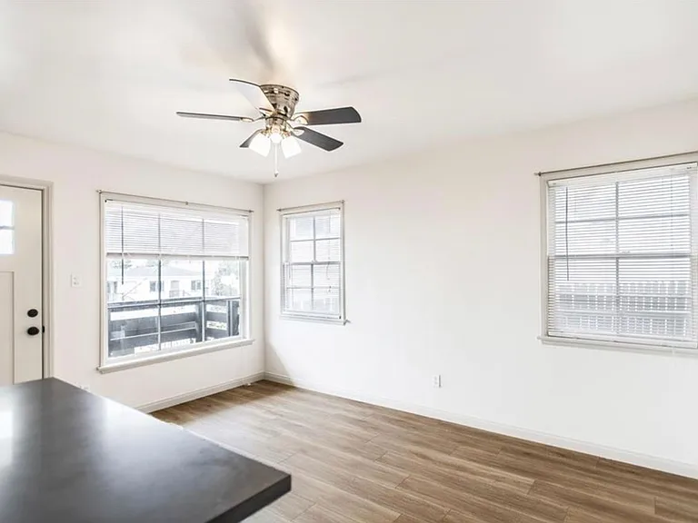 507 Avenida Victoria — Photo 5