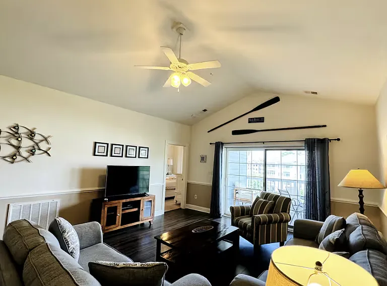 4827 Magnolia Lake Dr #404 — Photo 14