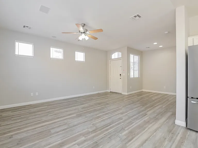 680 Marlberry Pl — Photo 6