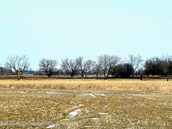 9165 E Kinley Rd, Ovid, MI 48866