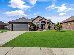 2010 Price Ave, Lowell, AR 72745