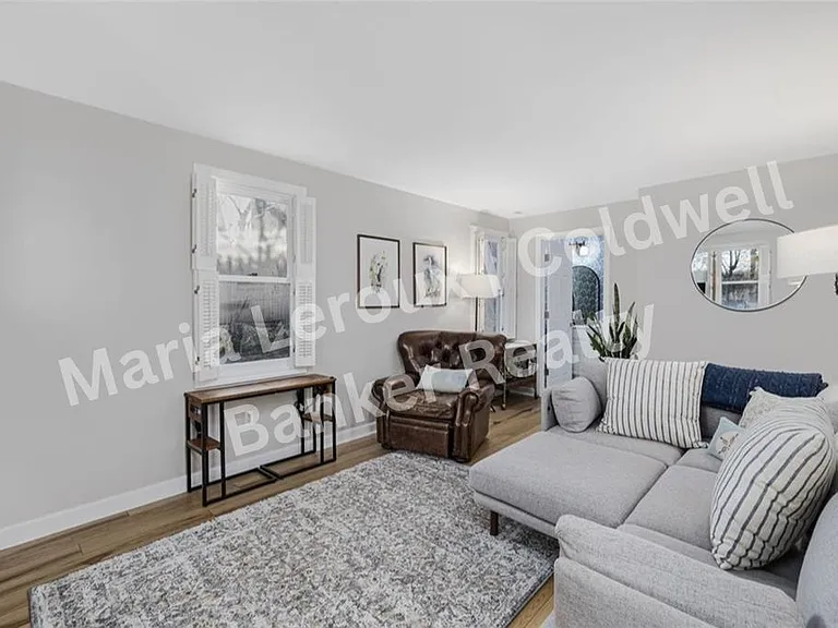208 Marlborough St #4 — Photo 2
