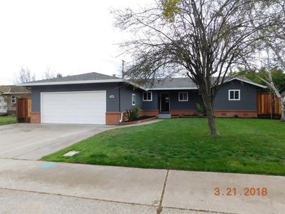 2200 W Walnut St, Lodi, CA, 95242