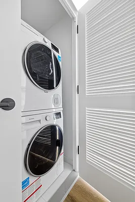 Rented by MNS | media 7