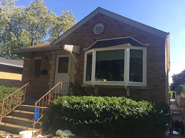 2401 Northgate Ave photo 1