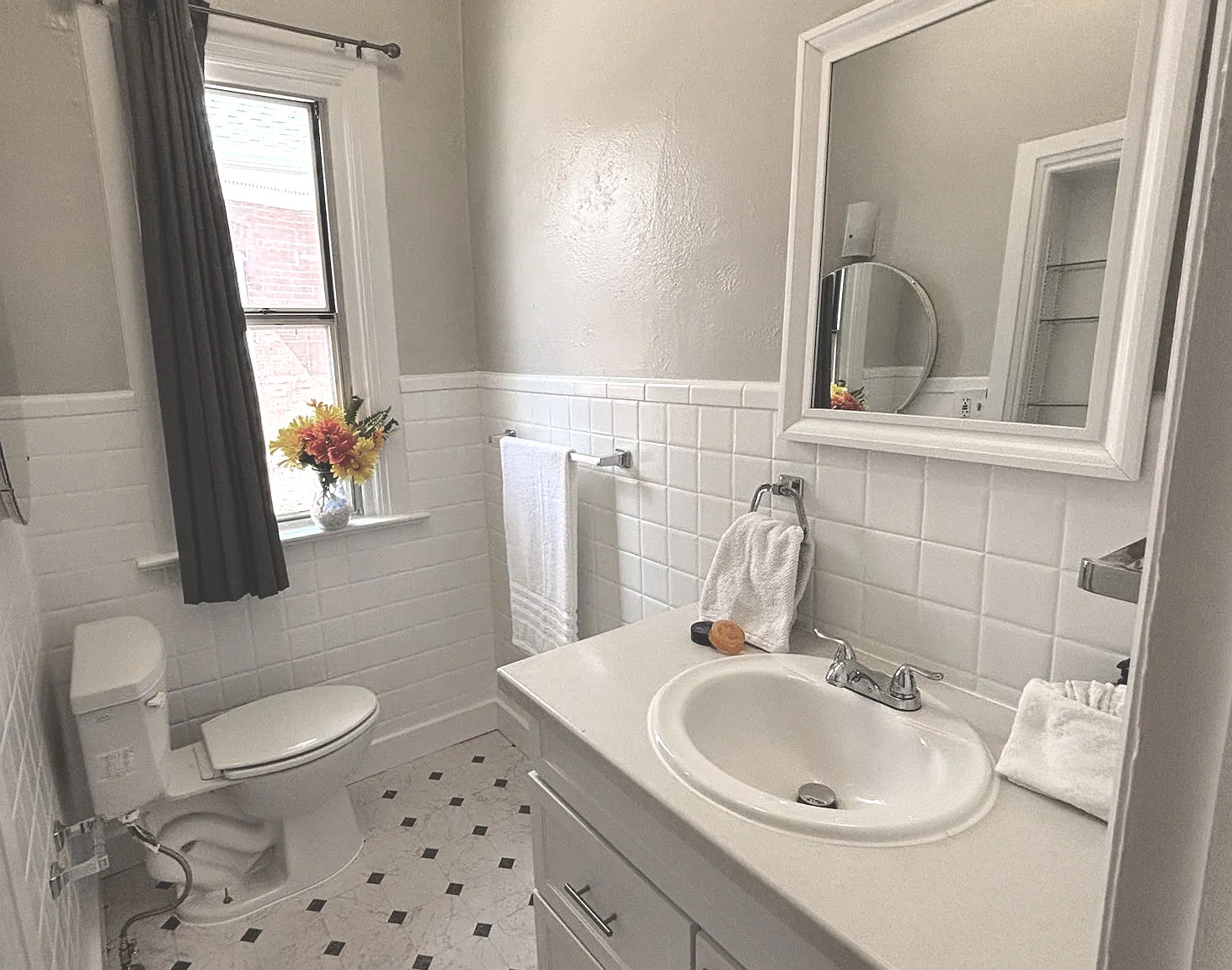 3 bed, 2.5 bath, 1558 sqft, $3,100 — Photo 4