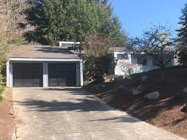 5232 Enetai Ave NE — Photo 3
