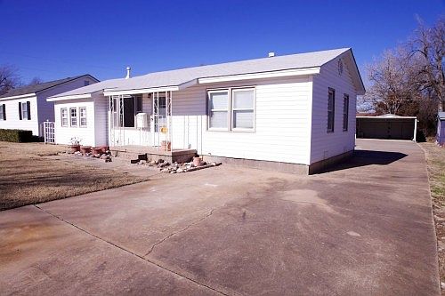4th image of 4003 SE 11th St