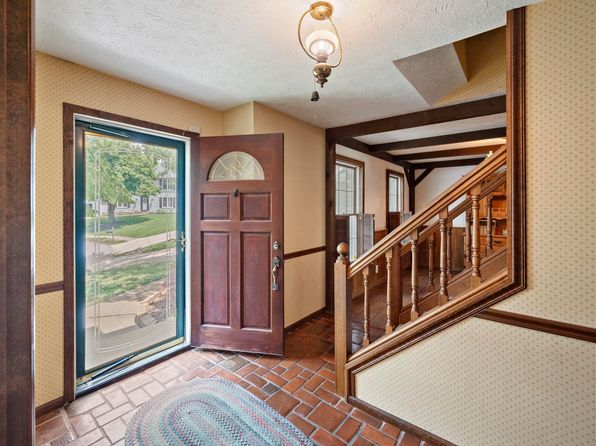 2711 Sleepy Hollow Dr, Lafayette, IN 47904