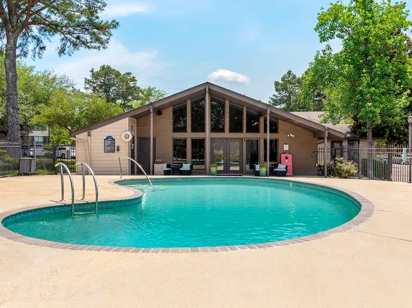 Lakeshore Landing Apartments