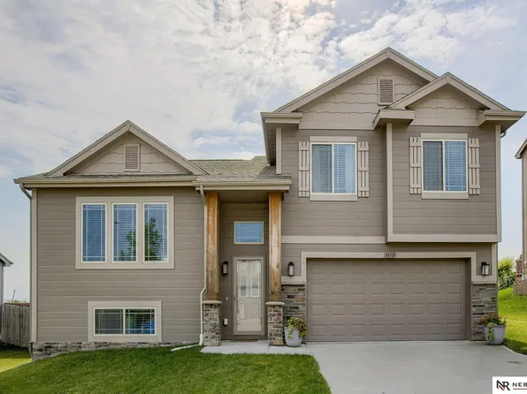 14331 S 17th St, Bellevue, NE 68123