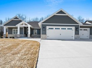 3679 Stockbury St, Green Bay, WI 54313