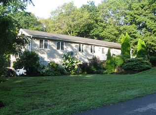 7 Waite Ct, North Kingstown, RI 02852