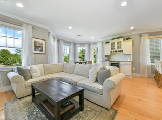 29 M St #PENTHOUSE, Boston, MA 02127