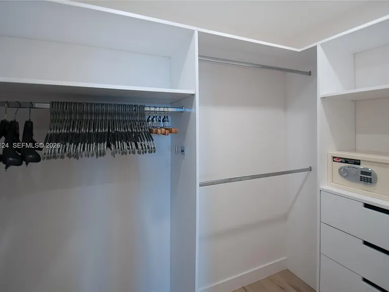 1121 Crandon Blvd #D301 — Photo 38
