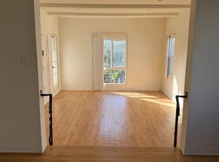 1852 1/2 S Sycamore Ave, Los Angeles, CA 90019