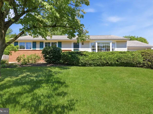 720 Clifford St, Warminster, PA 18974