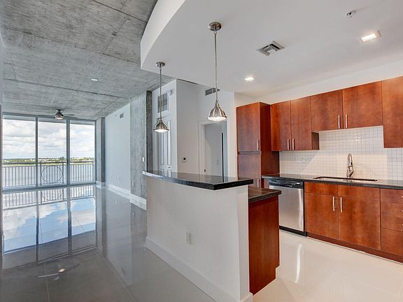 3rd image of 300 S Australian Ave Unit 712